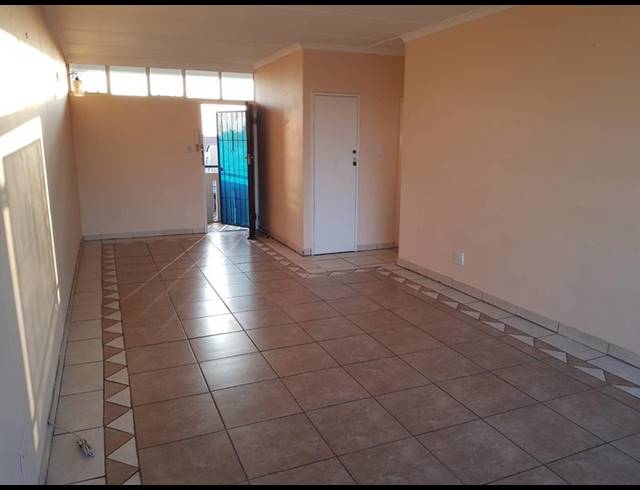 1 BEDROOM PROPERTY TO RENT IN MARLANDS